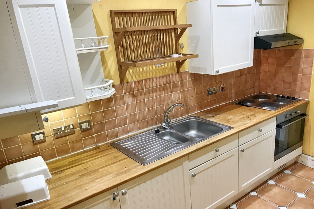 56 High Street - Fitted Kitchen