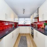 Houseman Drive- Modern Kitchen